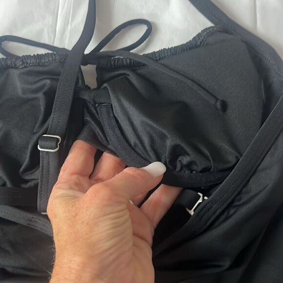 Lands End Women's NEW WITH TAGS Tie Front Underwire Tankini Swimsuit Top - Picture 9 of 12